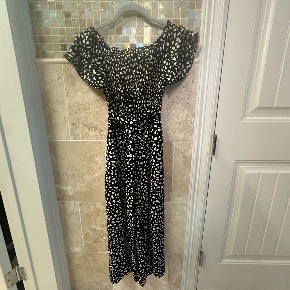 Size small very attractive black and white maxi dress